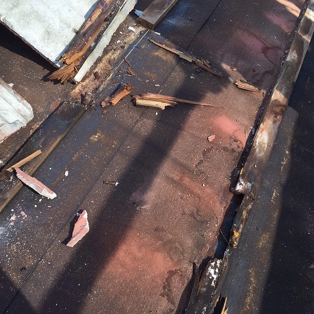 下地もメンテナンス可能な葺き替え